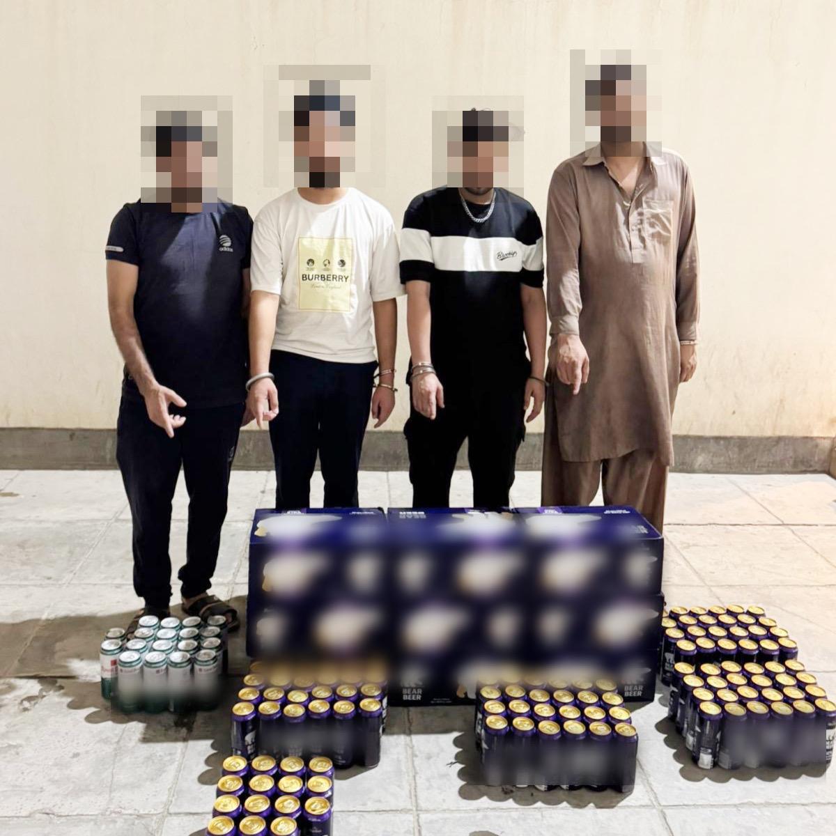 إدارة مكافحة الإتجار بالبشر وحماية الآداب العامة: القبض على أربعة أشخاص لقيامهم ببيع مواد مسكرة<